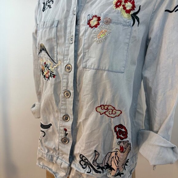 Philosophy Embroidered Chambray Button Up Top XS - Picture 4 of 6